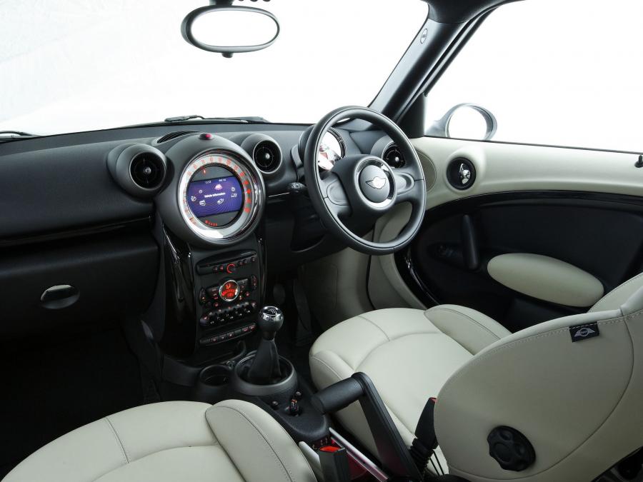  Mini Cooper Countryman D 2010 года  (UK) (фото 2 из 18)